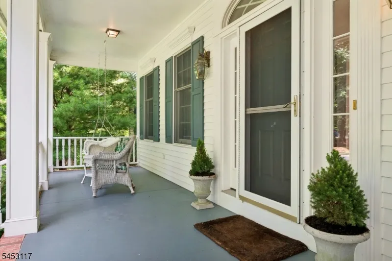 48 Ascot Dr Washington, NJ 07853
