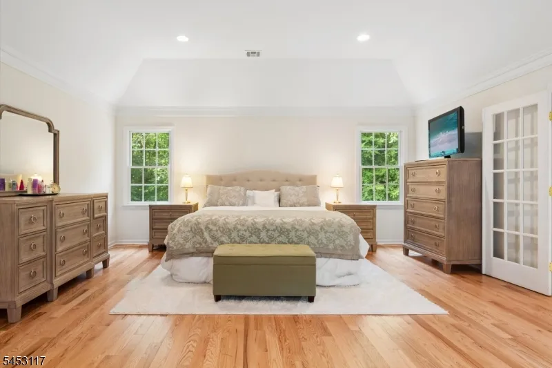 48 Ascot Dr Washington, NJ 07853