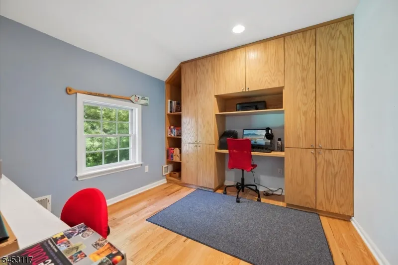 48 Ascot Dr Washington, NJ 07853