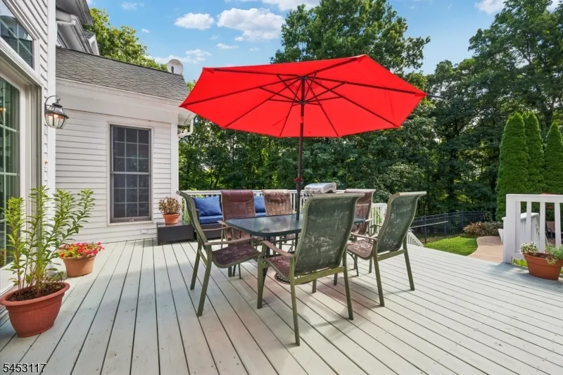 48 Ascot Dr Washington, NJ 07853