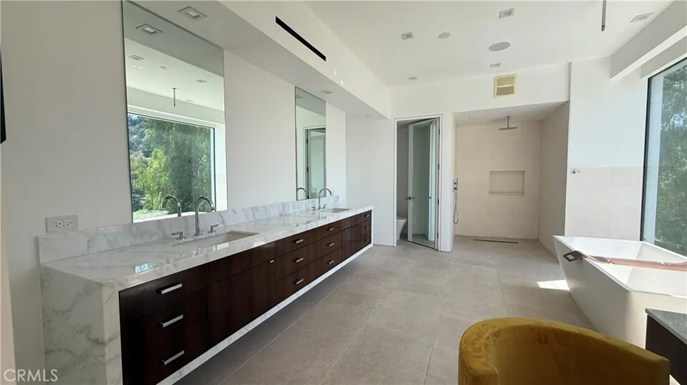 3901 Avenida Del Sol Studio City, CA 91604