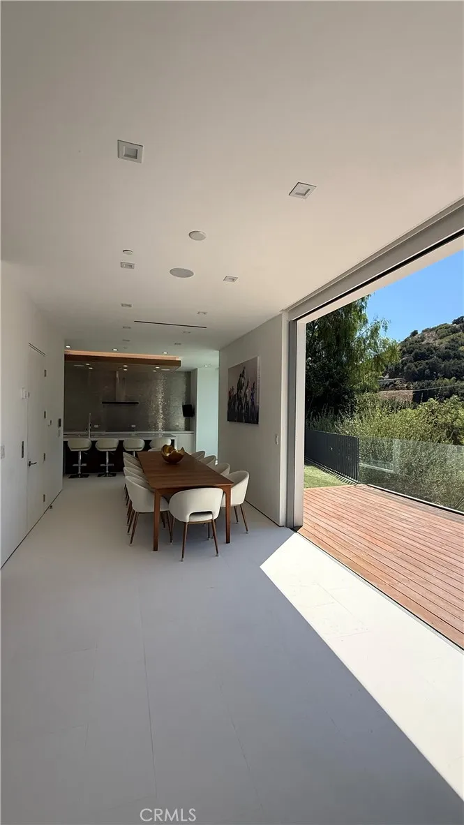 3901 Avenida Del Sol Studio City, CA 91604