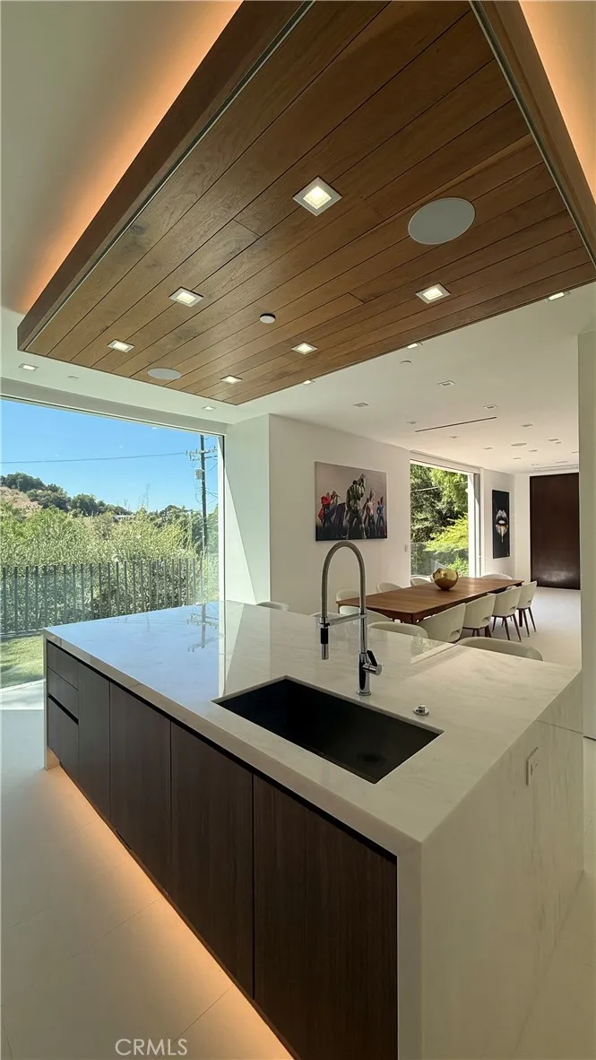 3901 Avenida Del Sol Studio City, CA 91604