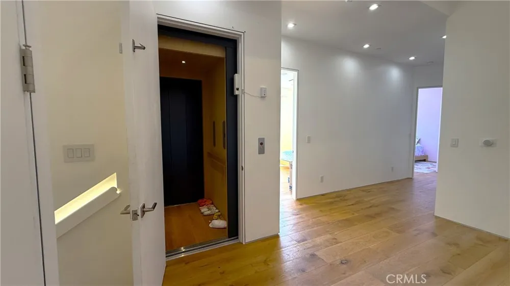 3901 Avenida Del Sol Studio City, CA 91604