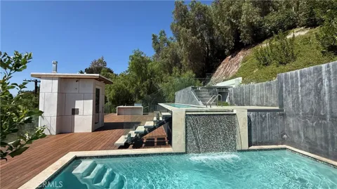 3901 Avenida Del Sol