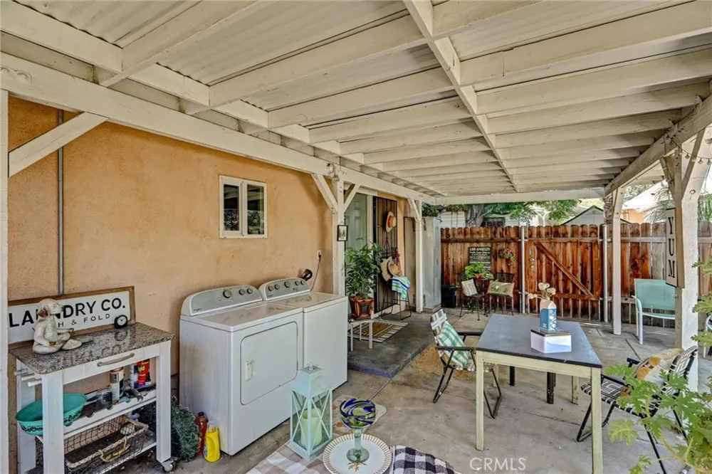 235 E M Colton, CA 92324
