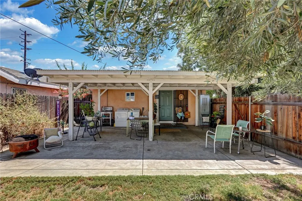 235 E M Colton, CA 92324
