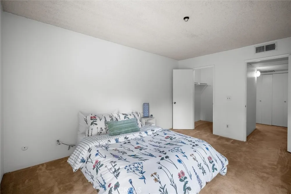 8120 Raintree Circle Culver City, CA 90230