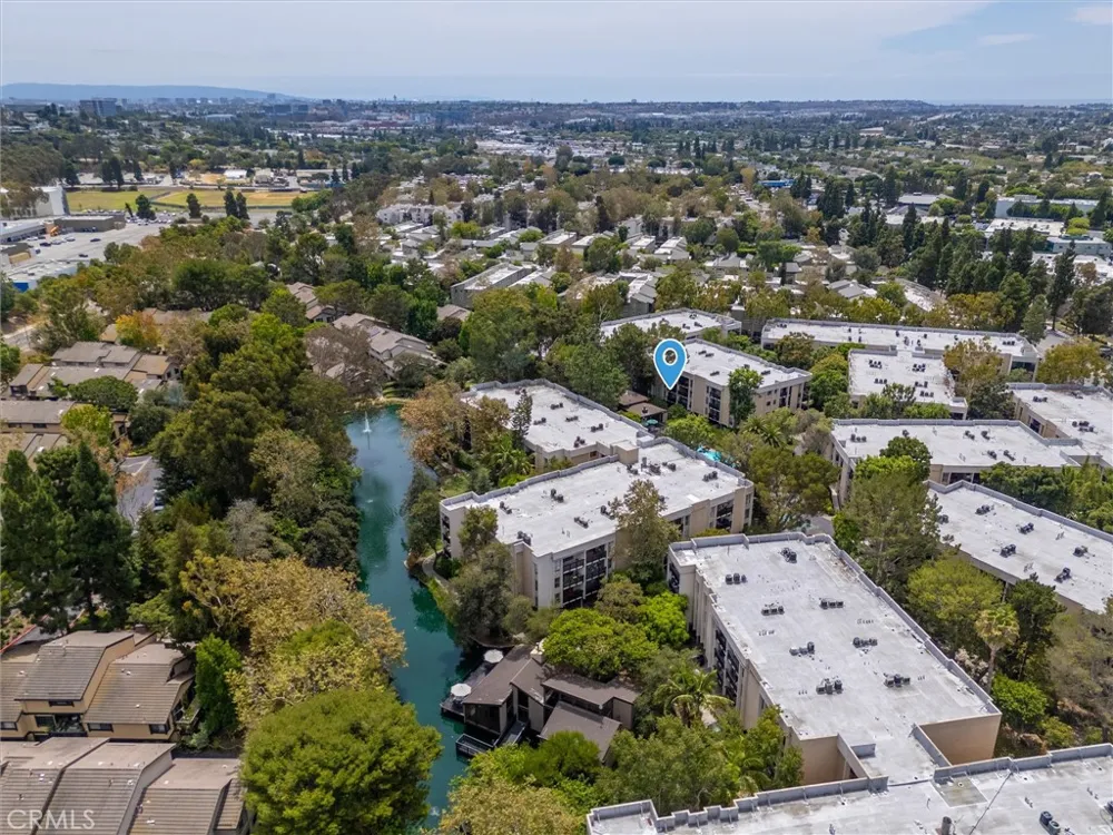 8120 Raintree Circle Culver City, CA 90230