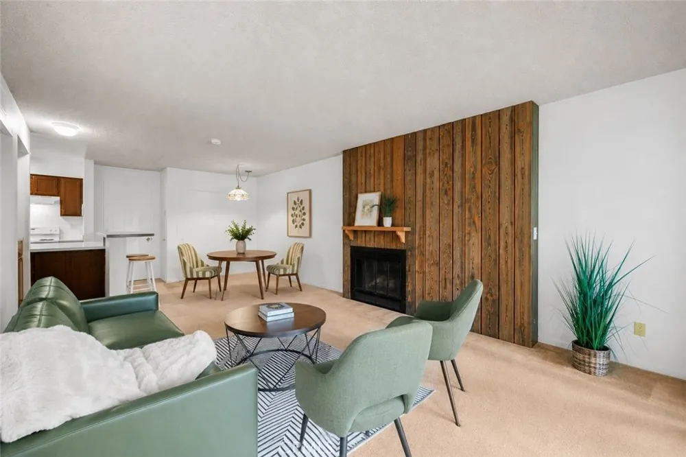 8120 Raintree Circle Culver City, CA 90230