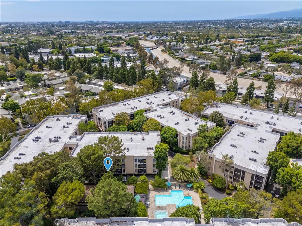 8120 Raintree Circle Culver City, CA 90230