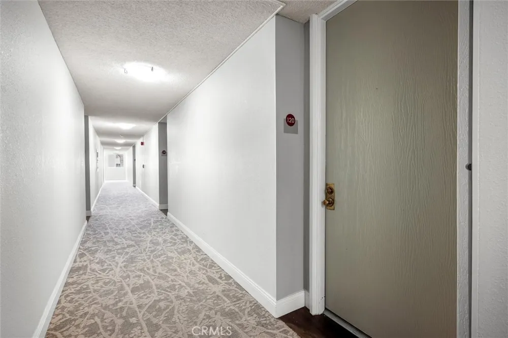 8120 Raintree Circle Culver City, CA 90230