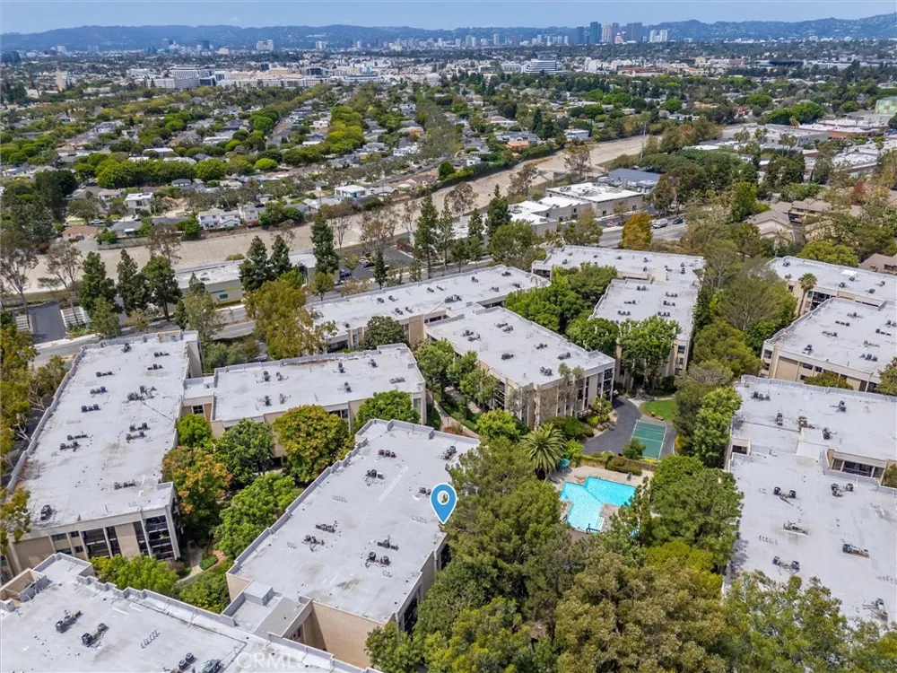 8120 Raintree Circle Culver City, CA 90230