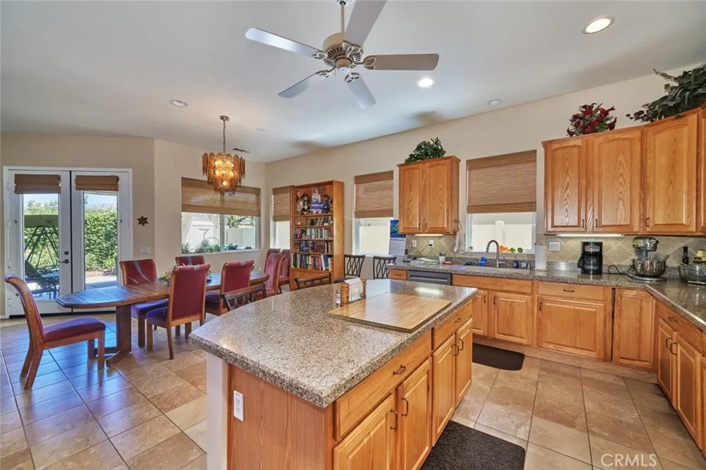 1192 Lantana Beaumont, CA 92223