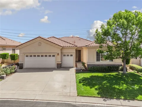 957 Avenal