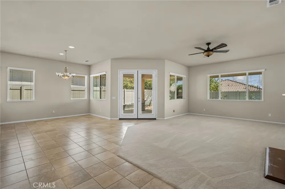 957 Avenal Beaumont, CA 92223