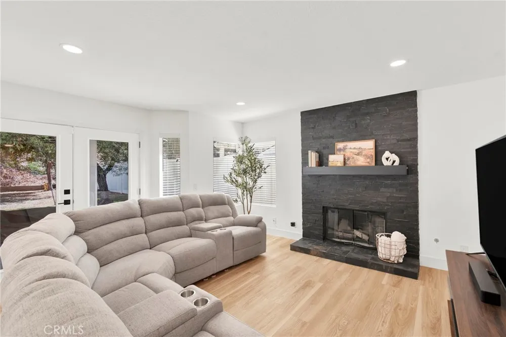 13109 Broken Bit Corona, CA 92883