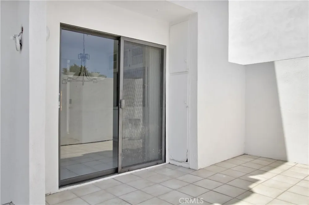 48944 Desert Flower Palm Desert, CA 92260