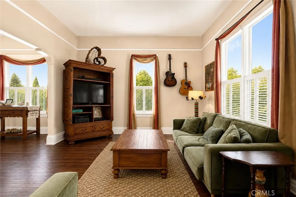 541 S 4th Redlands, CA 92373