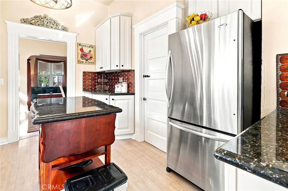 541 S 4th Redlands, CA 92373