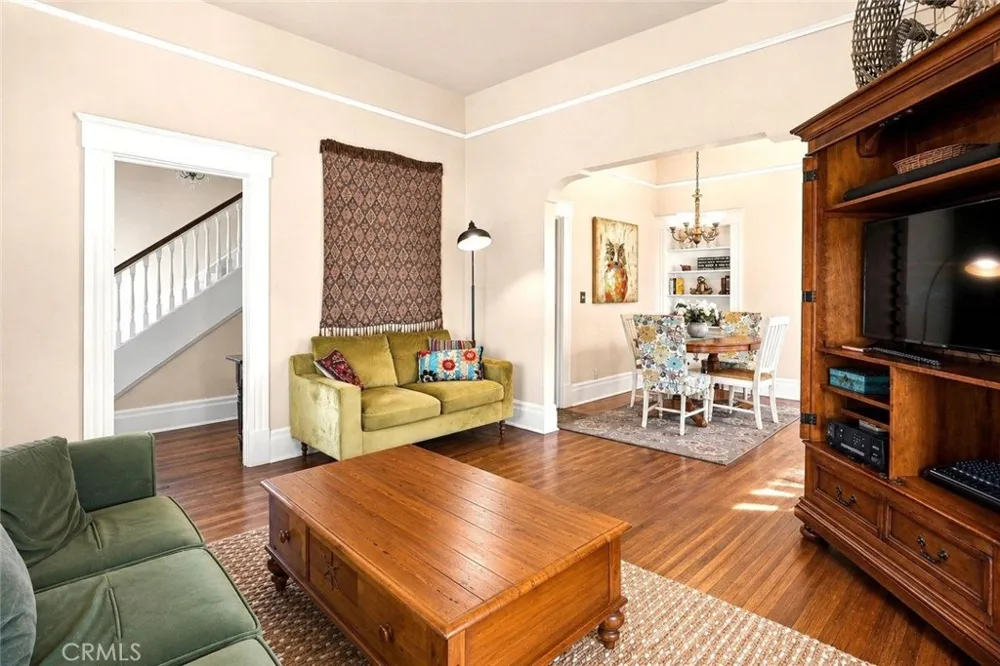 541 S 4th Redlands, CA 92373
