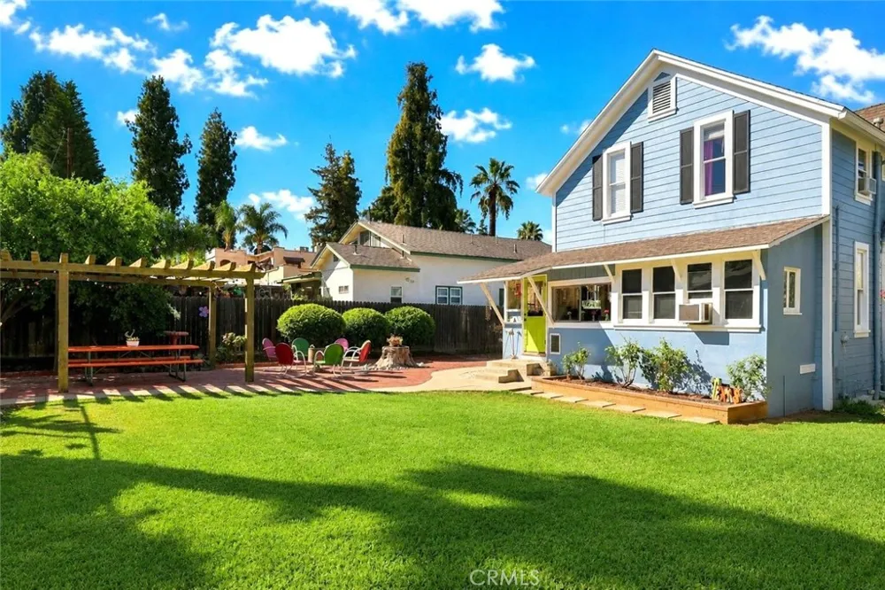 541 S 4th Redlands, CA 92373