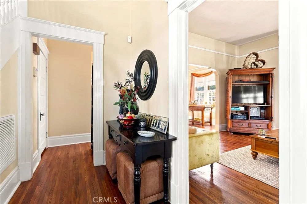 541 S 4th Redlands, CA 92373