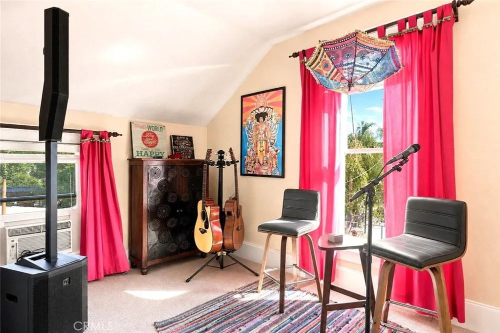 541 S 4th Redlands, CA 92373