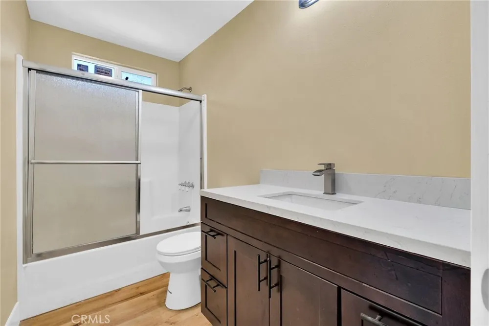 1976 Olive #A Long Beach, CA 90806