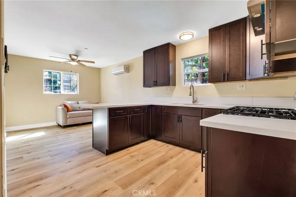 1972 Olive #1/2 Long Beach, CA 90806