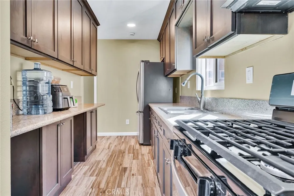 1976 Olive Long Beach, CA 90806