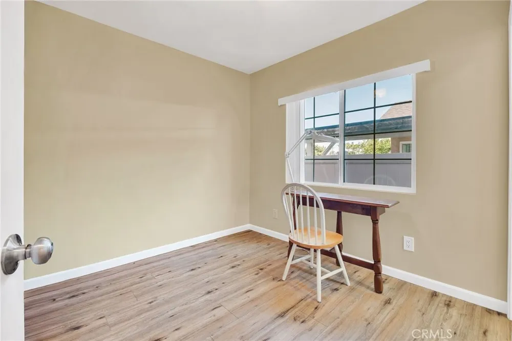 1976 Olive Long Beach, CA 90806
