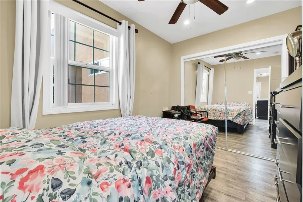 1972 Olive Long Beach, CA 90806