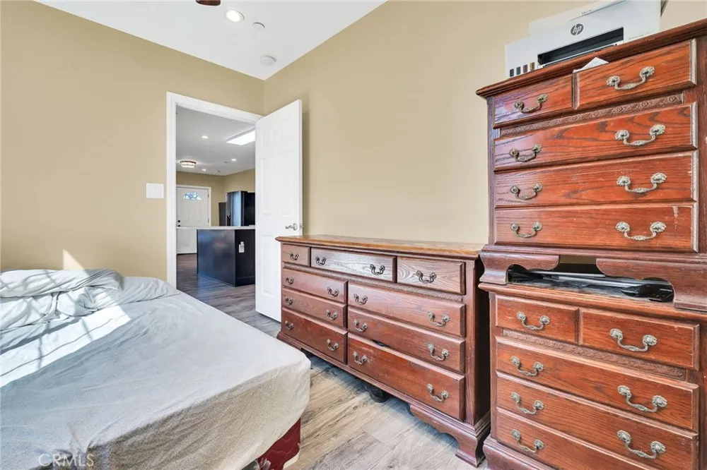 1972 Olive Long Beach, CA 90806