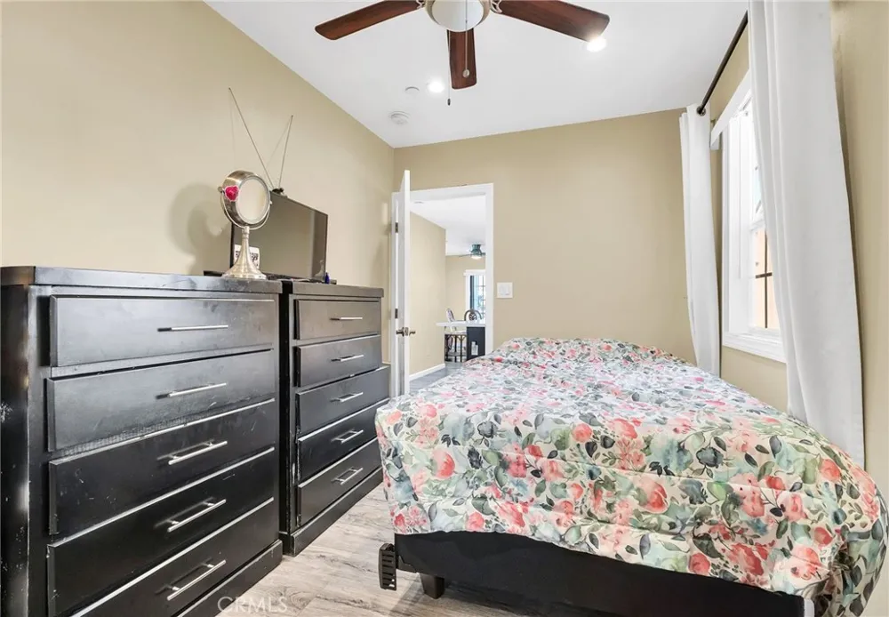 1972 Olive Long Beach, CA 90806
