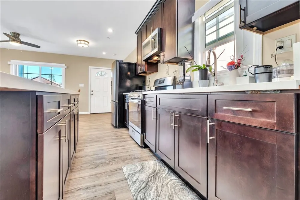 1972 Olive Long Beach, CA 90806