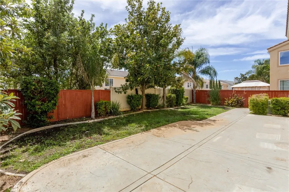 1485 Moonlight Beaumont, CA 92223