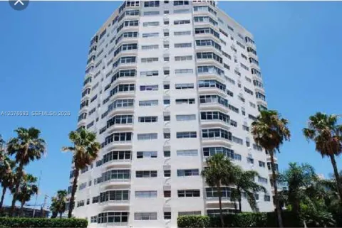 1881 Washington Ave #10G