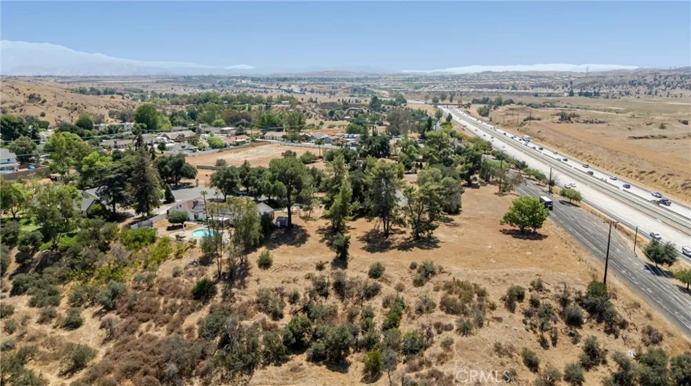 61 Redwood Calimesa, CA 92320