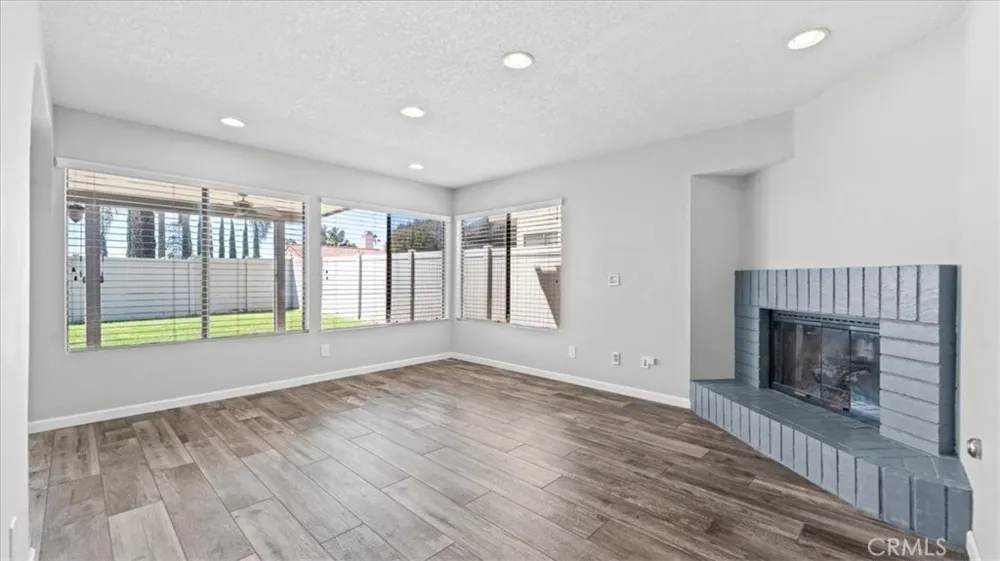 10726 Opal Redlands, CA 92374