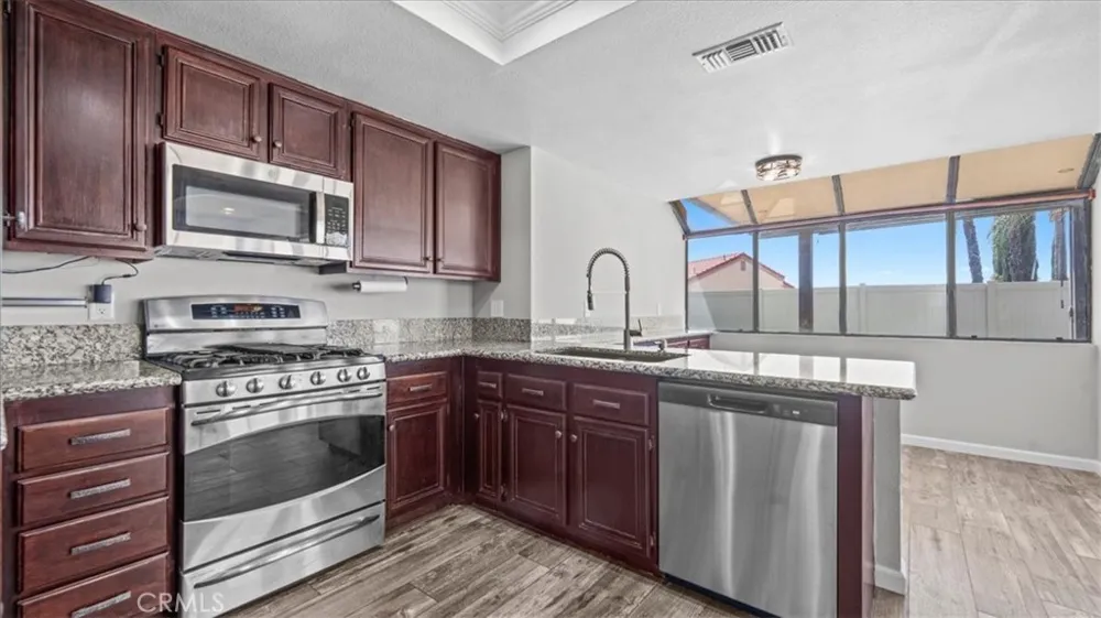 10726 Opal Redlands, CA 92374
