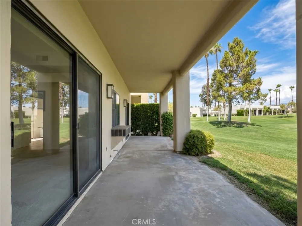 67220 Cumbres Court Cathedral City, CA 92234