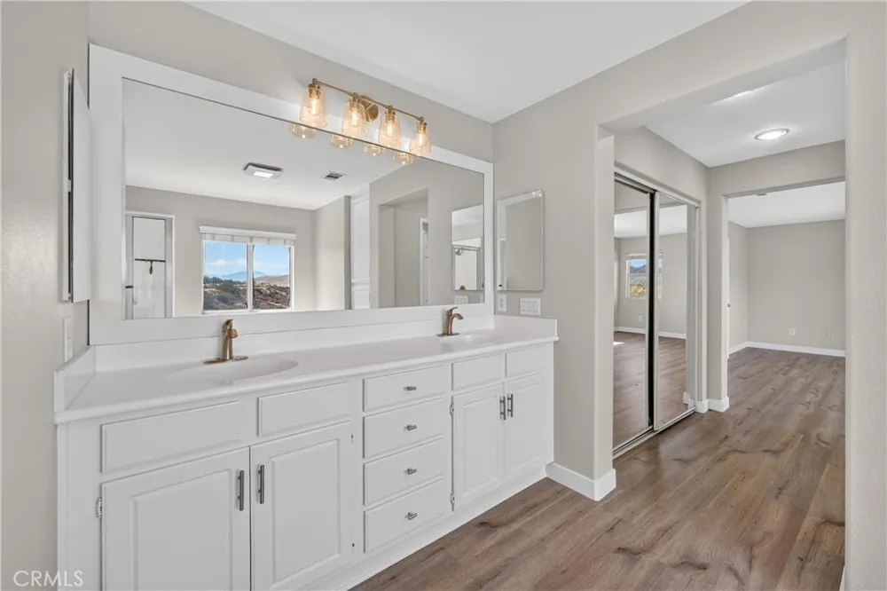 28900 Bayberry Drive Lake Elsinore, CA 92530