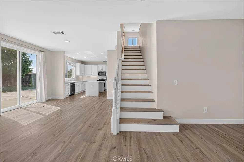 28900 Bayberry Drive Lake Elsinore, CA 92530