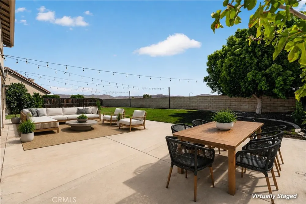 28900 Bayberry Drive Lake Elsinore, CA 92530