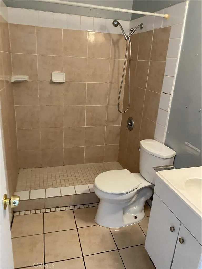 170 E Olive #1 San Bernardino, CA 92408