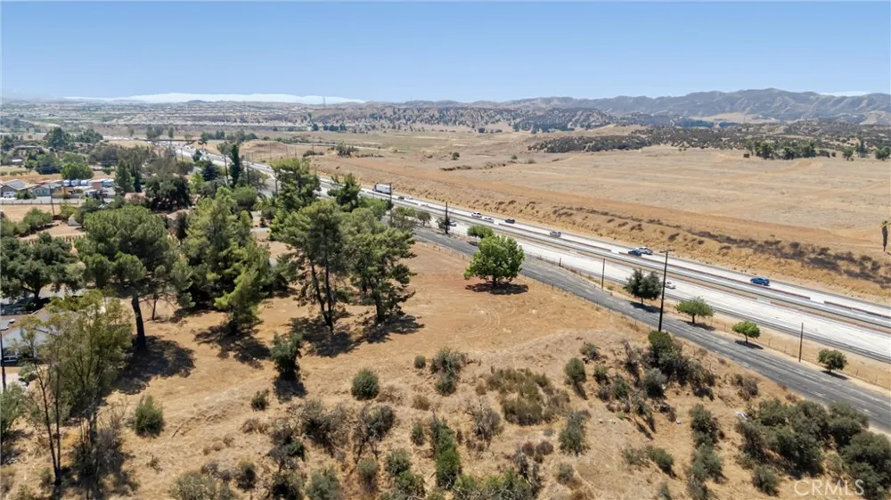 60 Redwood Calimesa, CA 92399