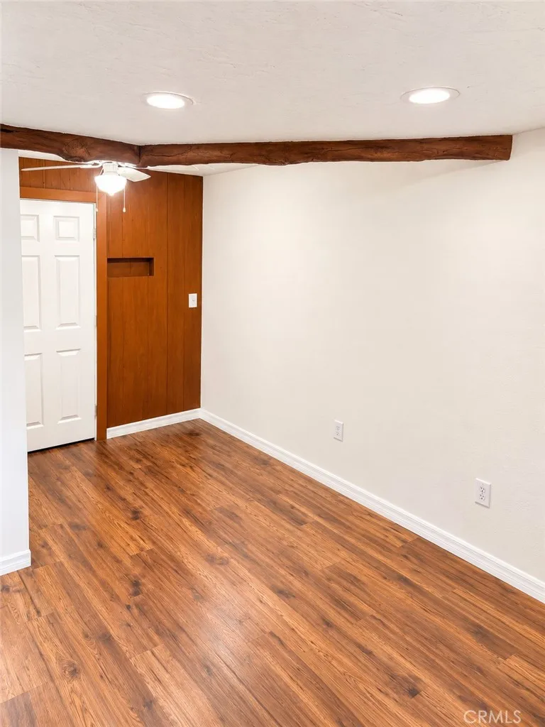 17391 Sequoia Hesperia, CA 92345