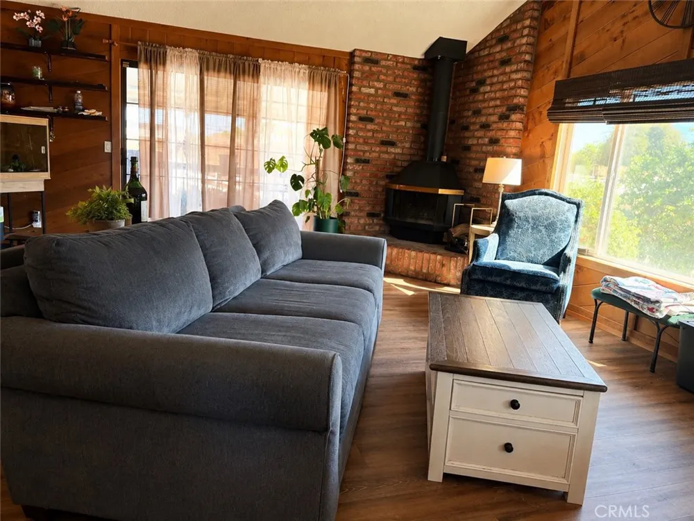 32180 Wesley Wildomar, CA 92595