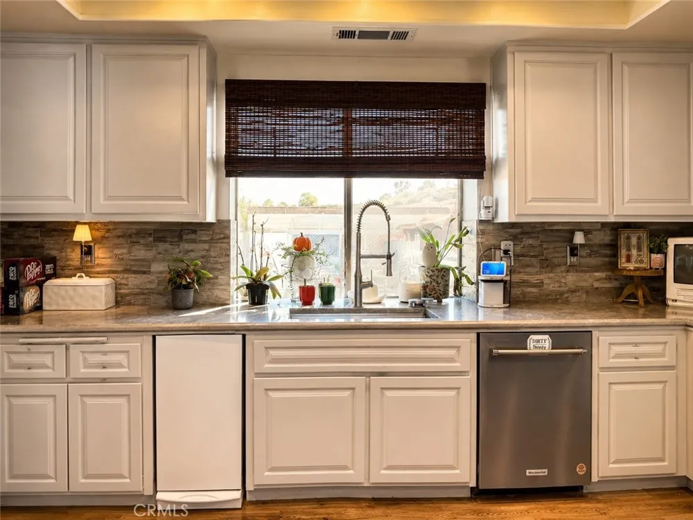 32180 Wesley Wildomar, CA 92595